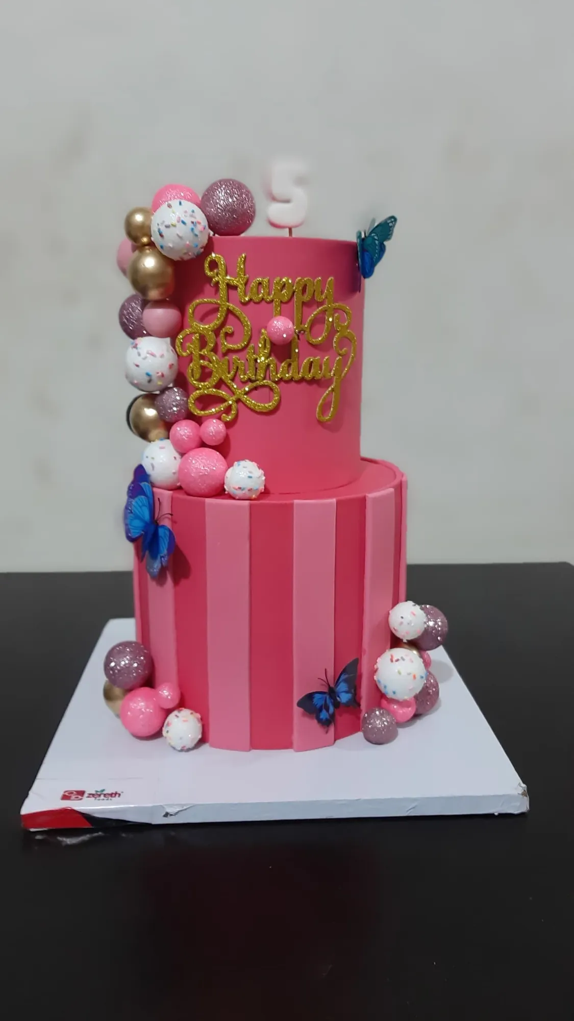 Elegant Wedding Cake